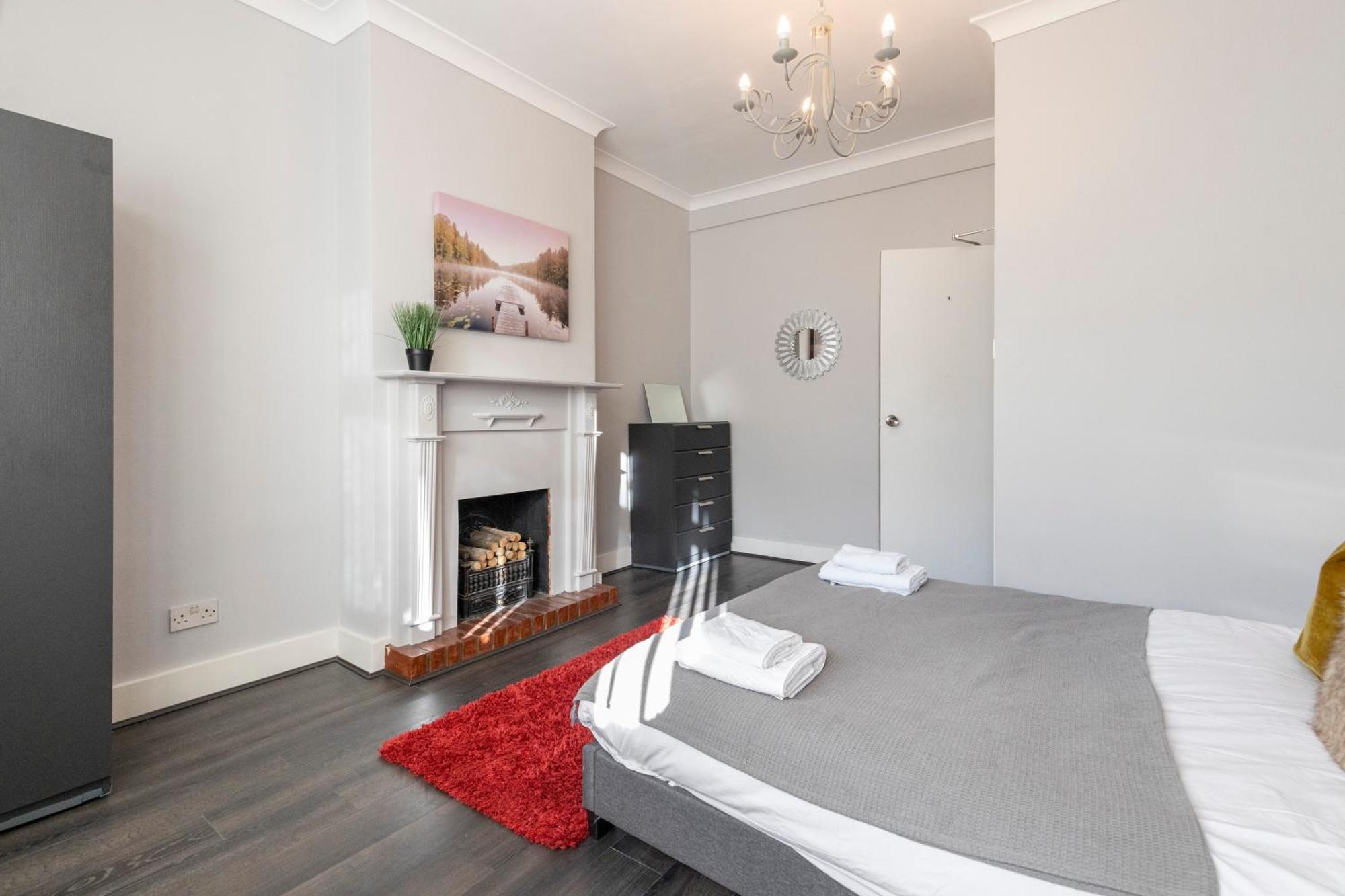 Chrystal Palace Stays With Free Parking Lambeth London Exterior photo