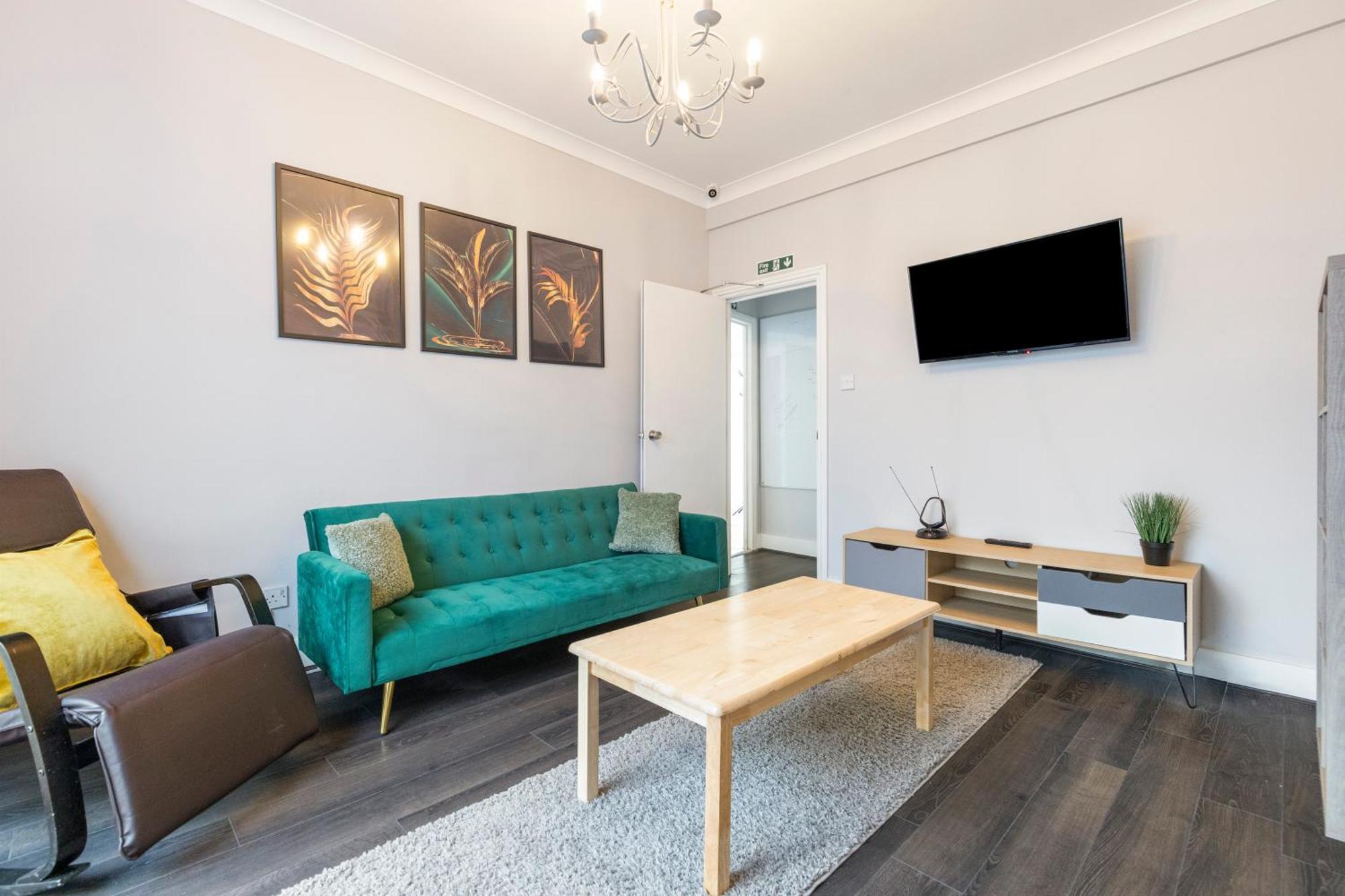 Chrystal Palace Stays With Free Parking Lambeth London Exterior photo